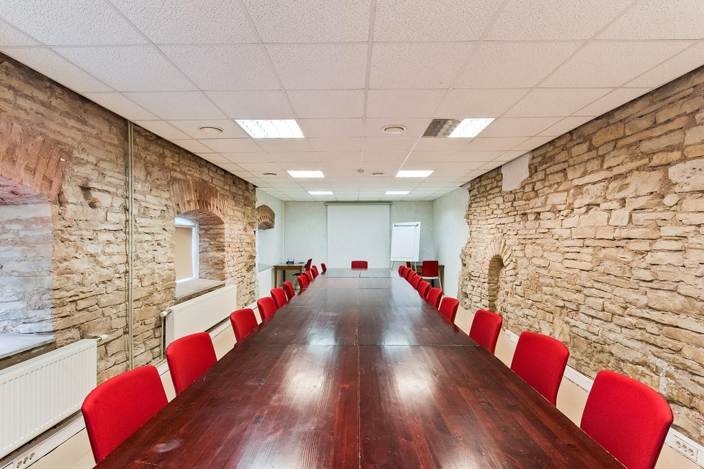Veskisilla Hotel Turi Bagian luar foto